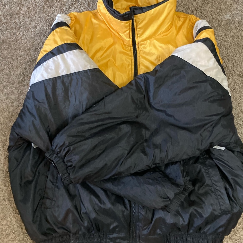 Vintage Penguins NHL jacket by Phenom size XL